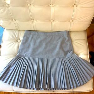 Club Monaco skirt. Size 6